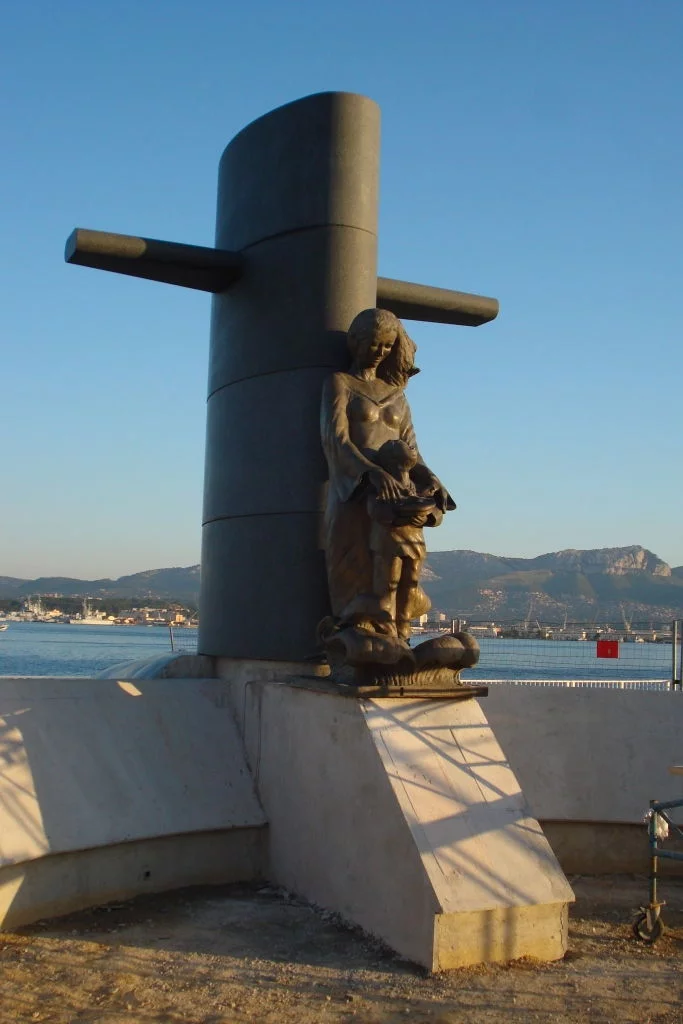 Monument dédié à la mémoire des Sous-Mariniers