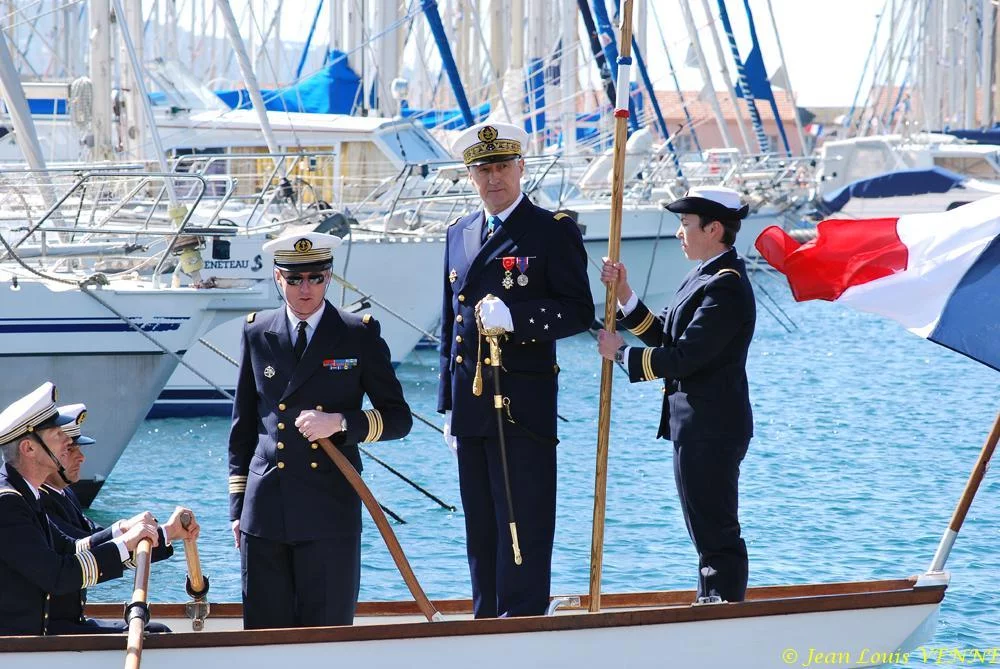 L'amiral Tandonnet sur la baleinière traditionnelle