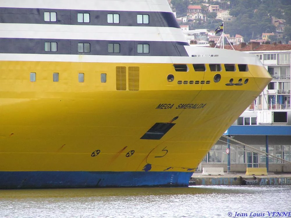 Première escale toulonnaise pour le « Méga Smeralda » 