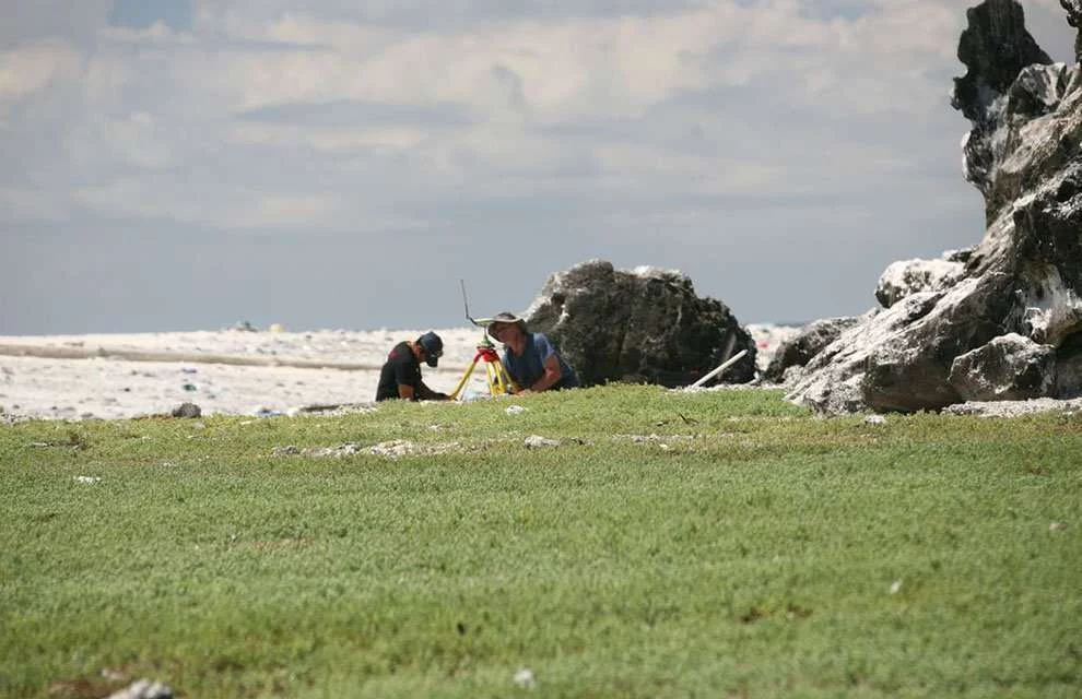 Les 14 scientifiques de la mission scientifique Passion 2015 observaient la faune et la flore et réalisaient des cartes
