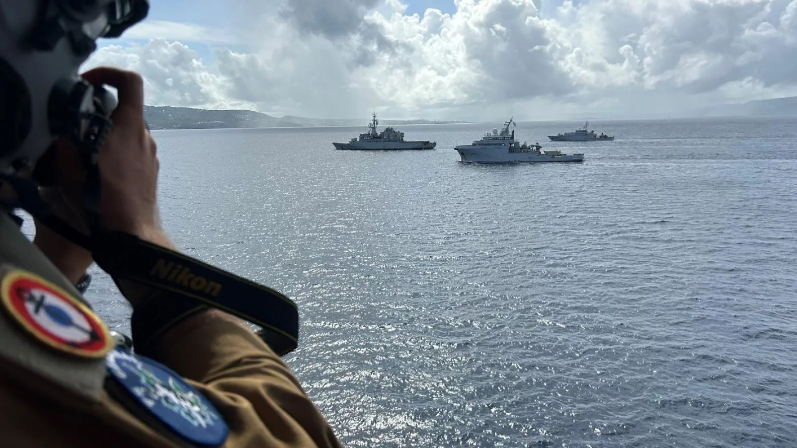 La frégate de surveillance Germinal, le bâtiment de soutien et d’assistance outre-mer Dumont d’Urville et le patrouilleur Antilles-Guyane La Combattante