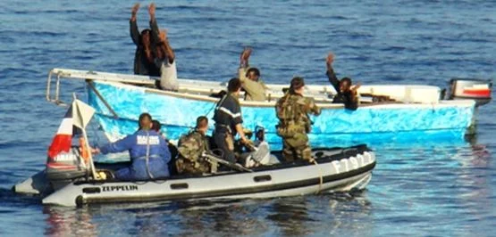 Le Premier Maître l’Her intercepte des pirates