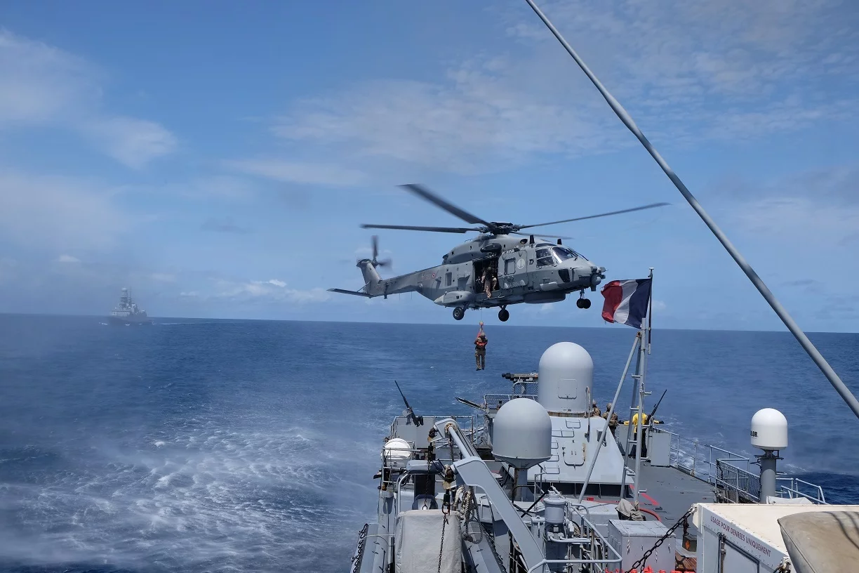 Hélitreuillage depuis la plage arrière du Cdt Ducuing