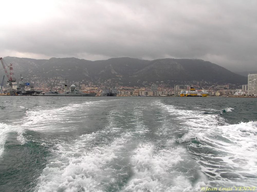 Dans la rade de Toulon