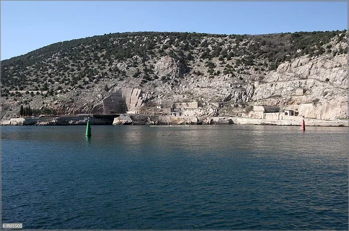 Débouché du canal vers la mer Noire pour les sous-marins