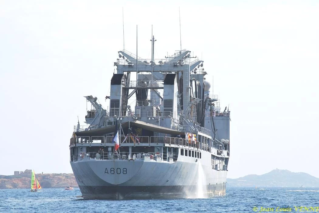 Le BCR Var au mouillage en rade de Bandol