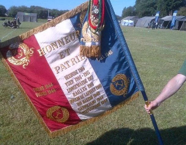 Le drapeau du 1er régiment de fusiliers marins