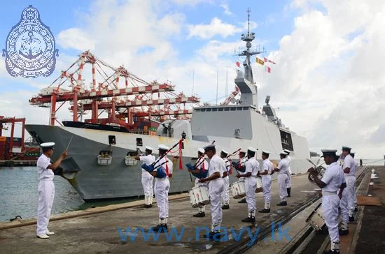 Accueil de la frégate Surcouf au Sri Lanka