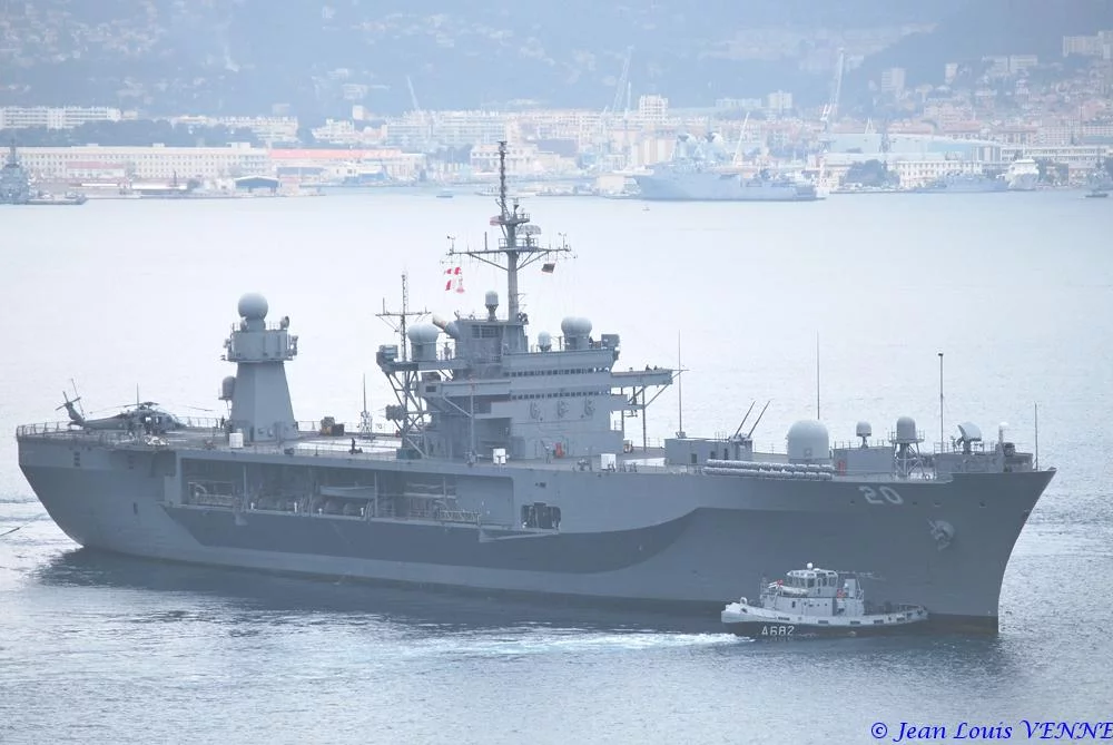 Départ de Toulon de l’USS Whitney