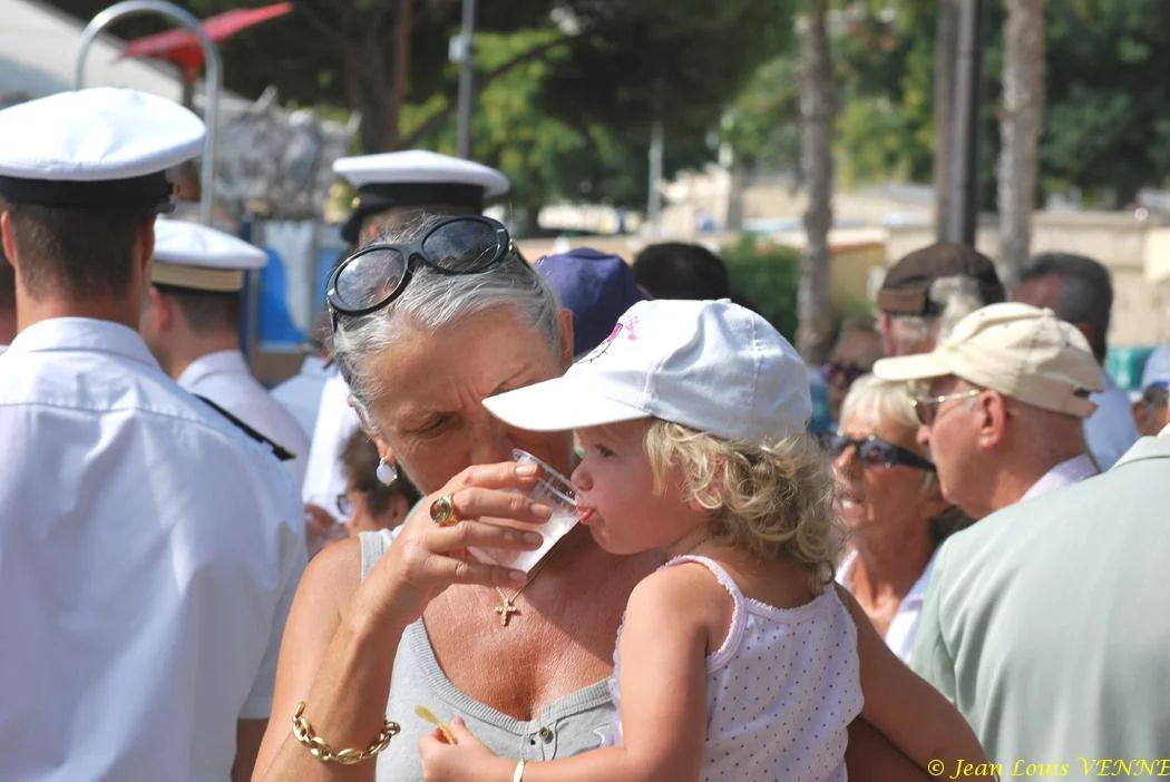 La foule assistant à la cérémonie