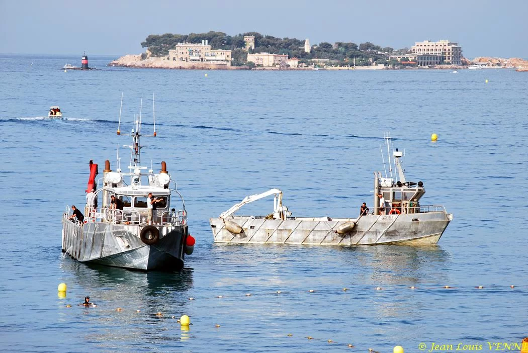 Les Laissez-dire II et Laissez-dire III