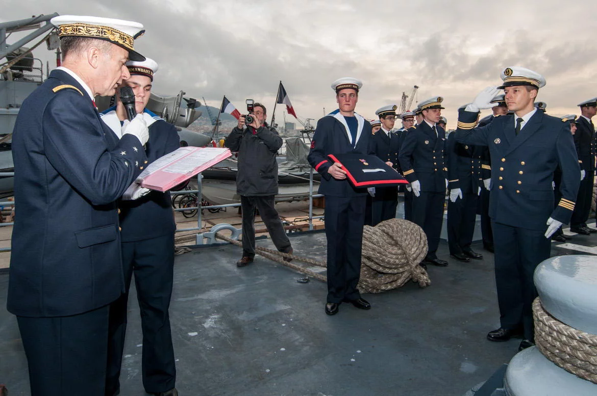 L’aviso Commandant Birot récompensé pour l’arraisonnement du Luna S lors de l’opération CAIN