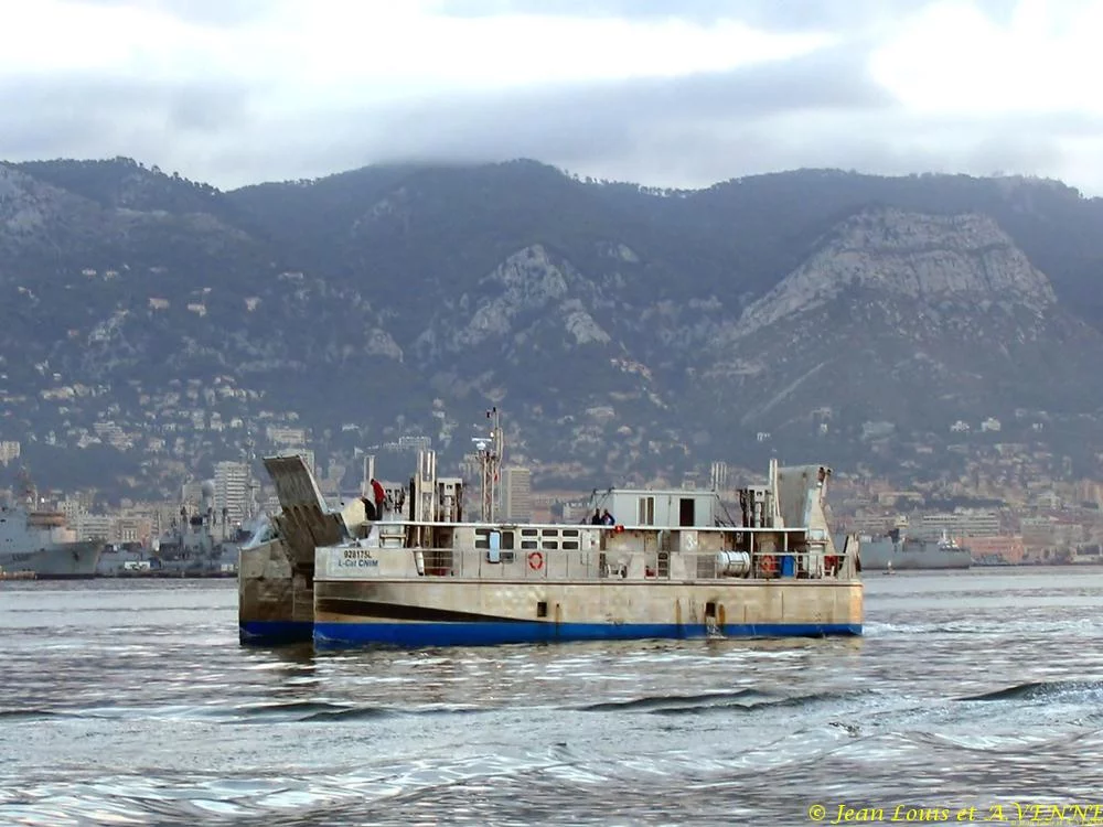 Le nouveau catamaran de débarquement de la CNIM