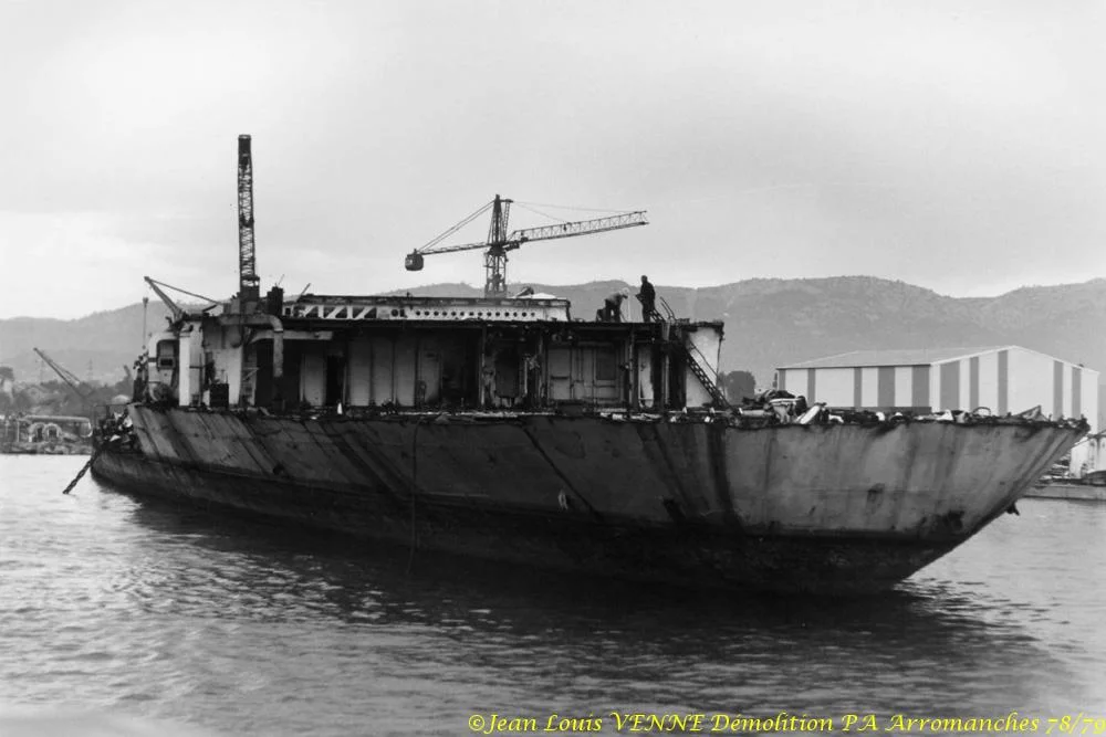 Démolition de l'Arromanches