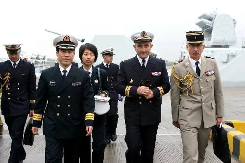 Accueil par les autorités Chinoises