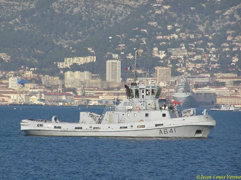 Remorqueurs en action