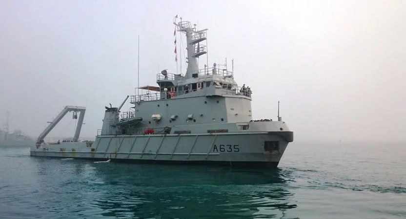 Le remorqueur-ravitailleur REVI