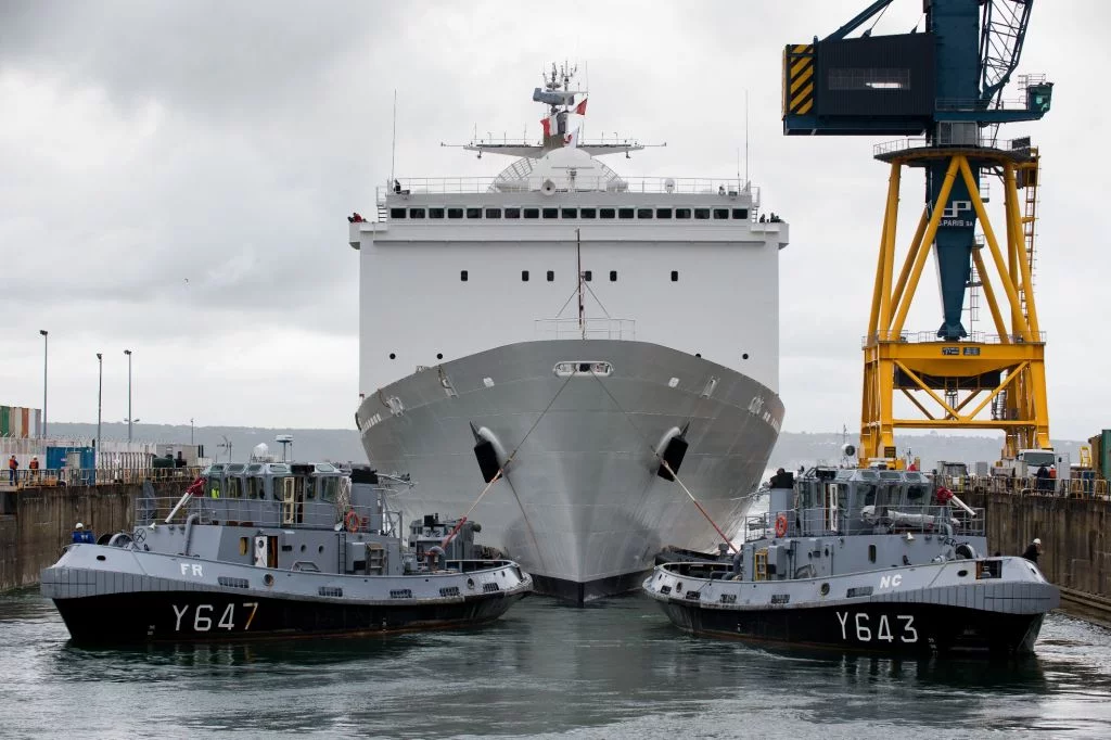 Le Monge sort du bassin après un arrêt technique majeur