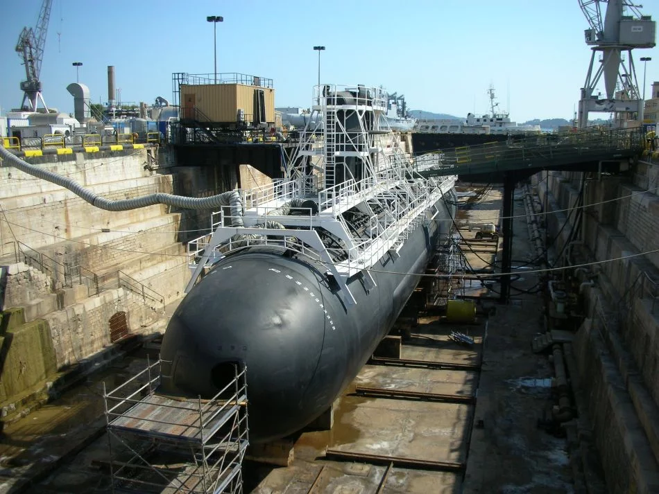 La Perle dans le bassin d'entretien