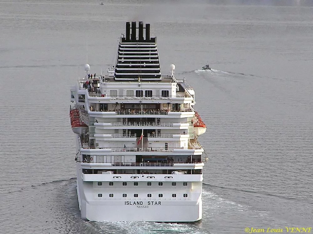 Arrivée du paquebot Island Star à Toulon