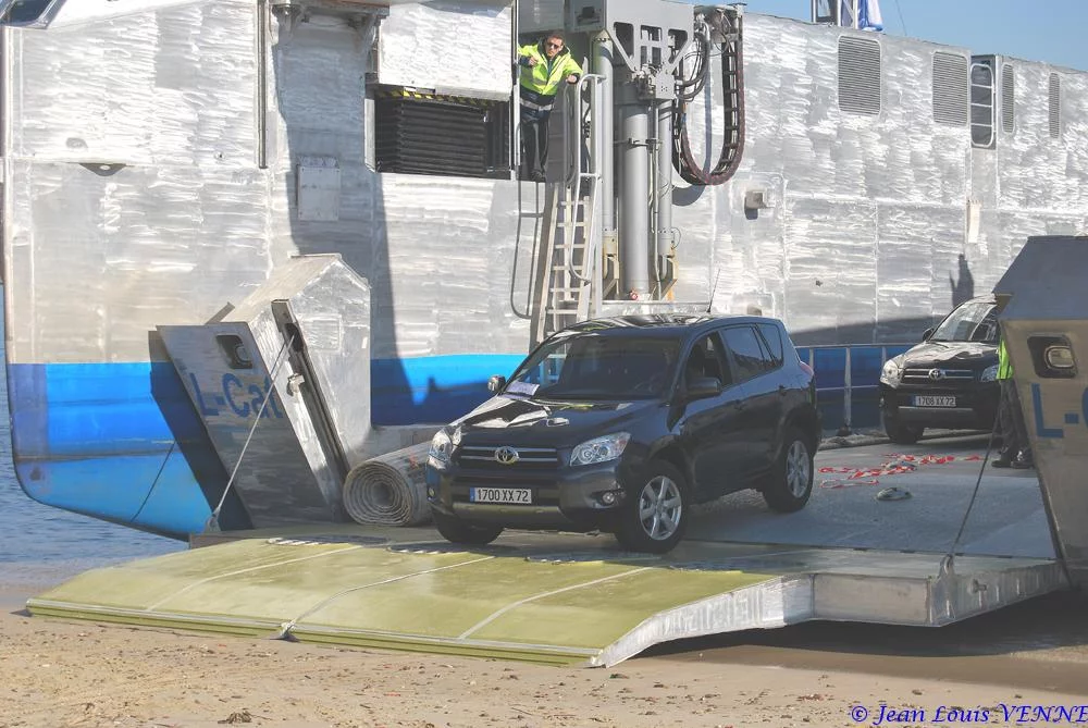 Premier plageage du L-CAT avec matériel roulant