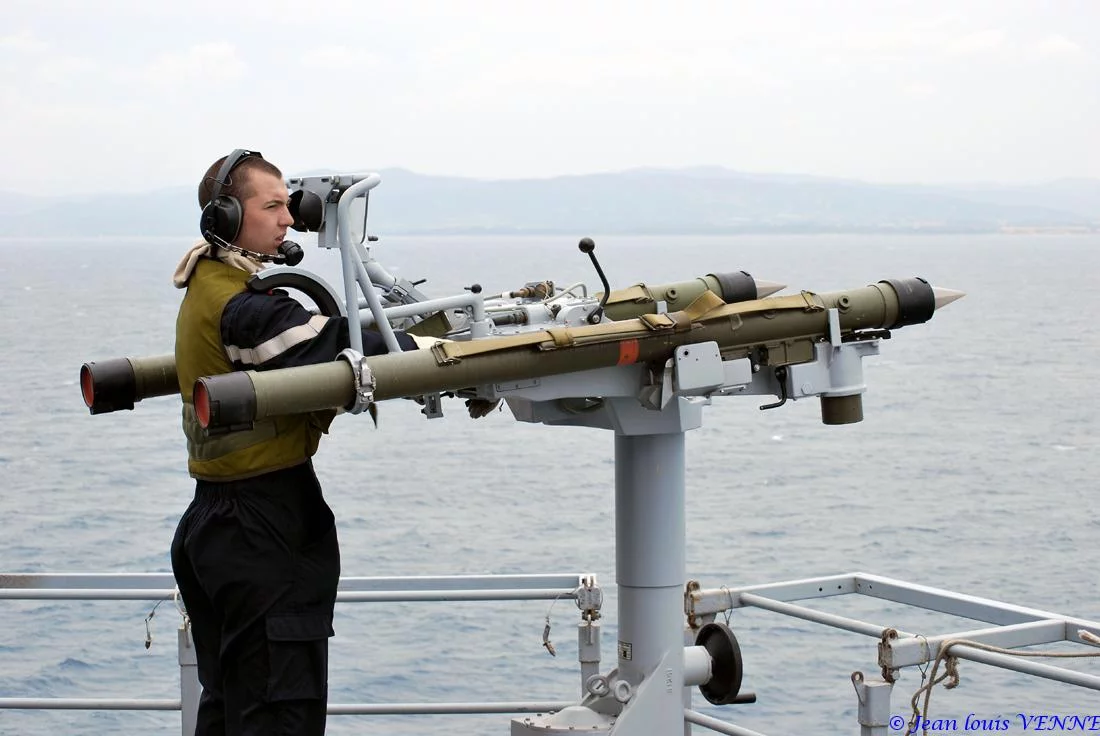 Le lanceur Simbad et son servant