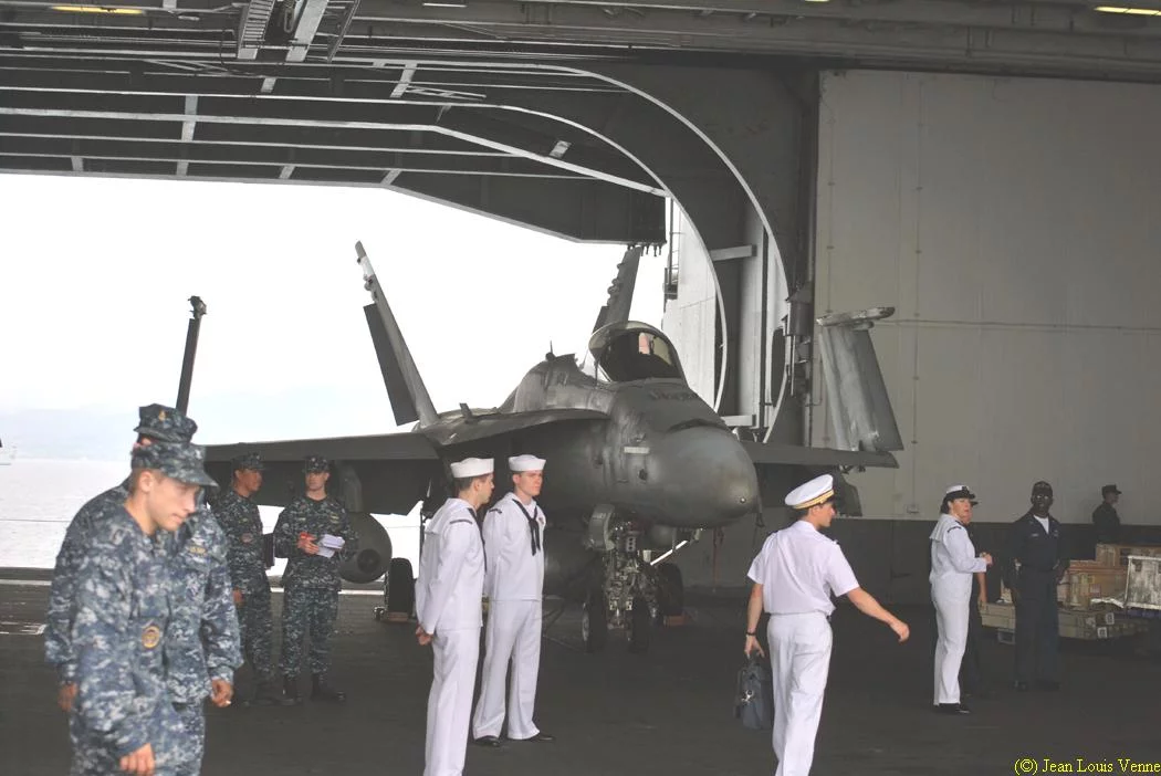 Le porte-avions USS Harry Truman