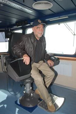 Le président sur le siège du commandant