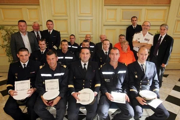 La SNSM récompense les marins-pompiers de Marseille méritants