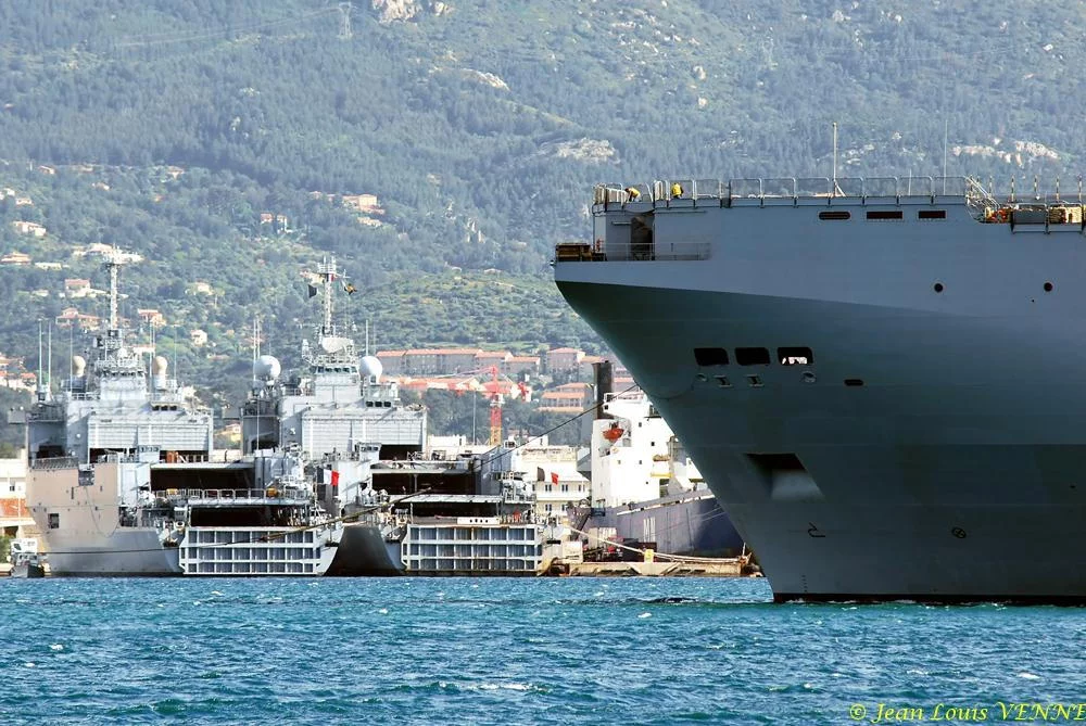 Le Tonnerre rentre à Toulon après une mission Corymbe