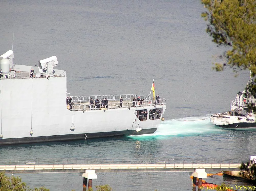 La frégate allemande Emden à Toulon