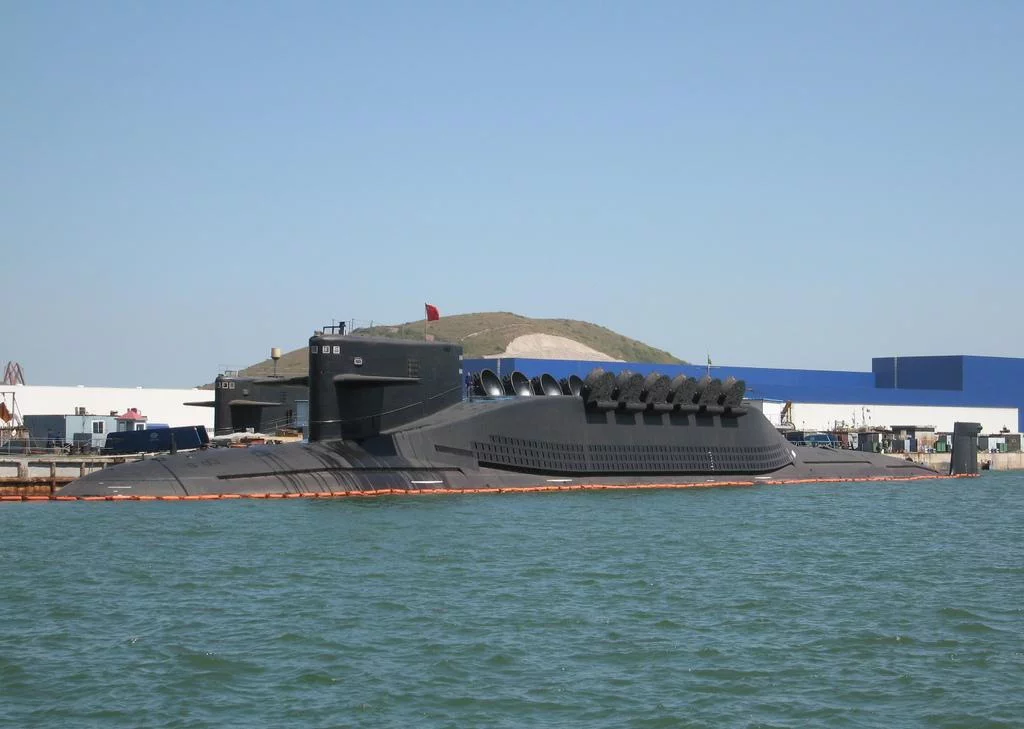 Des SNLE Chinois de la classe Jin au chantier de Huludao