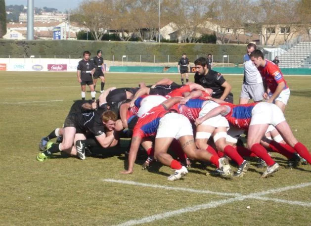 Heureusement, la mêlée …