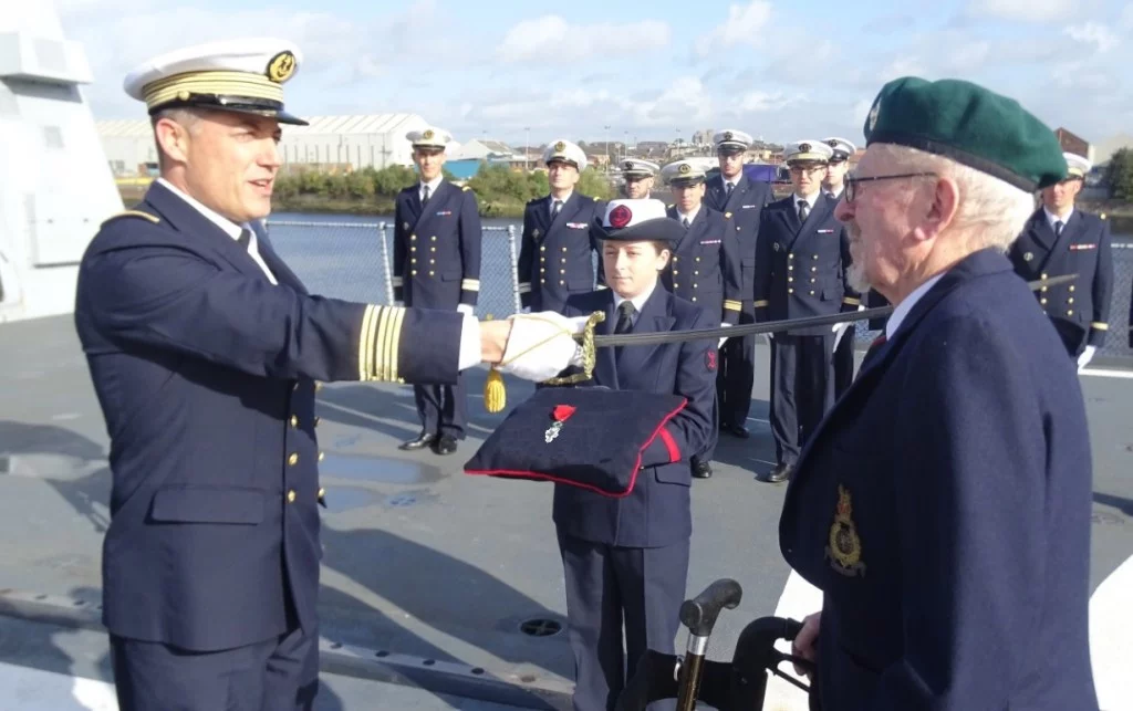 Un ancien combattant écossais reçoit la Légion d'Honneur