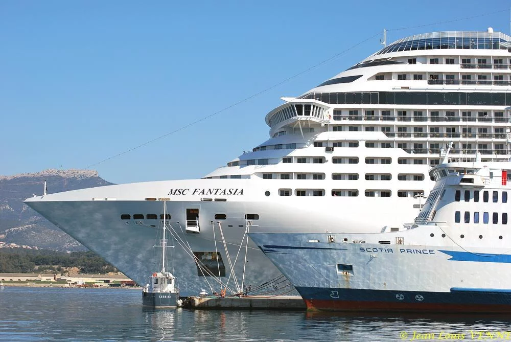 Escale surprise du MSC Fantasia à La Seyne sur Mer