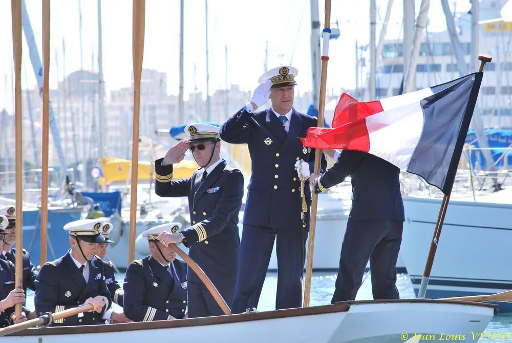 L'amiral Tandonnet sur la baleinière traditionnelle