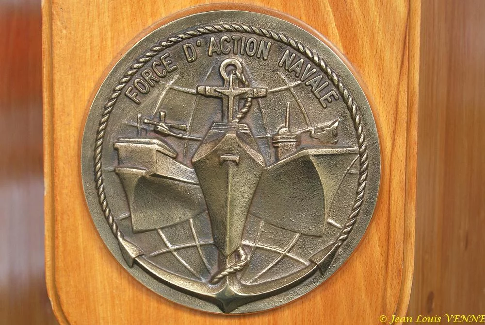 La tape de bouche de la Force d'Action Navale