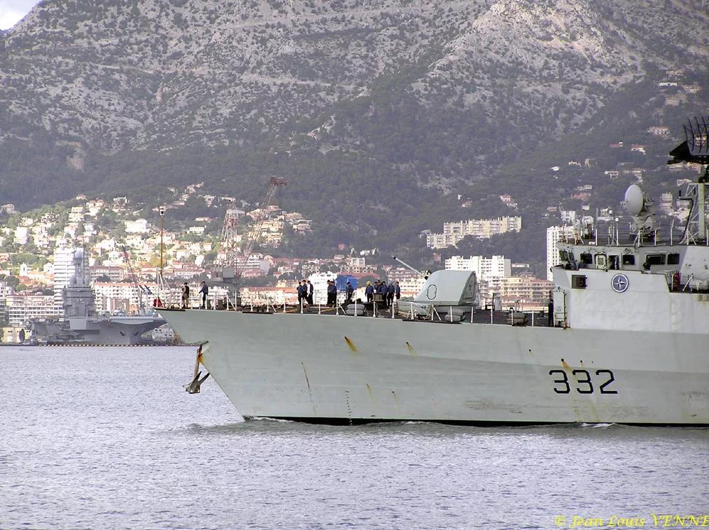 Arrivée à Toulon de la frégate canadienne Ville de Québec