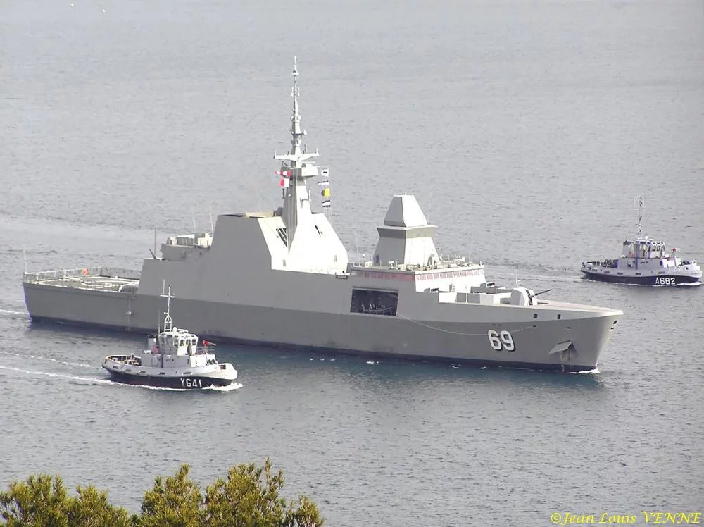 Sortie Ã  la mer de la frégate singapourienne Intrepid