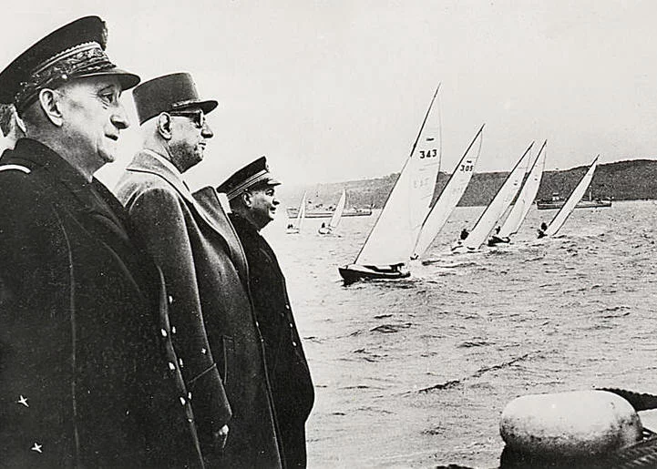 Inauguration de l’Ecole Navale par le général de Gaulle