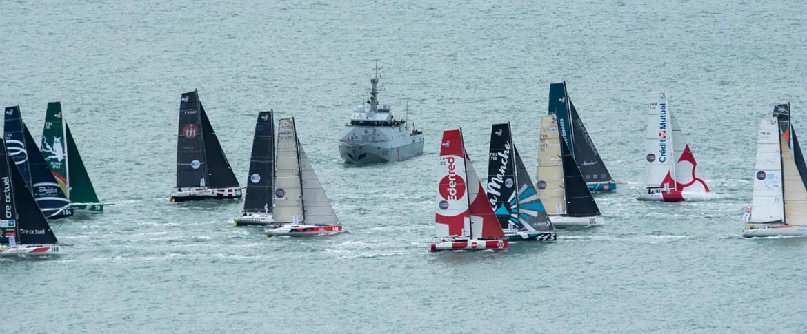 Le patrouilleur Flamant donne le top départ de la transat Jacques Vabre