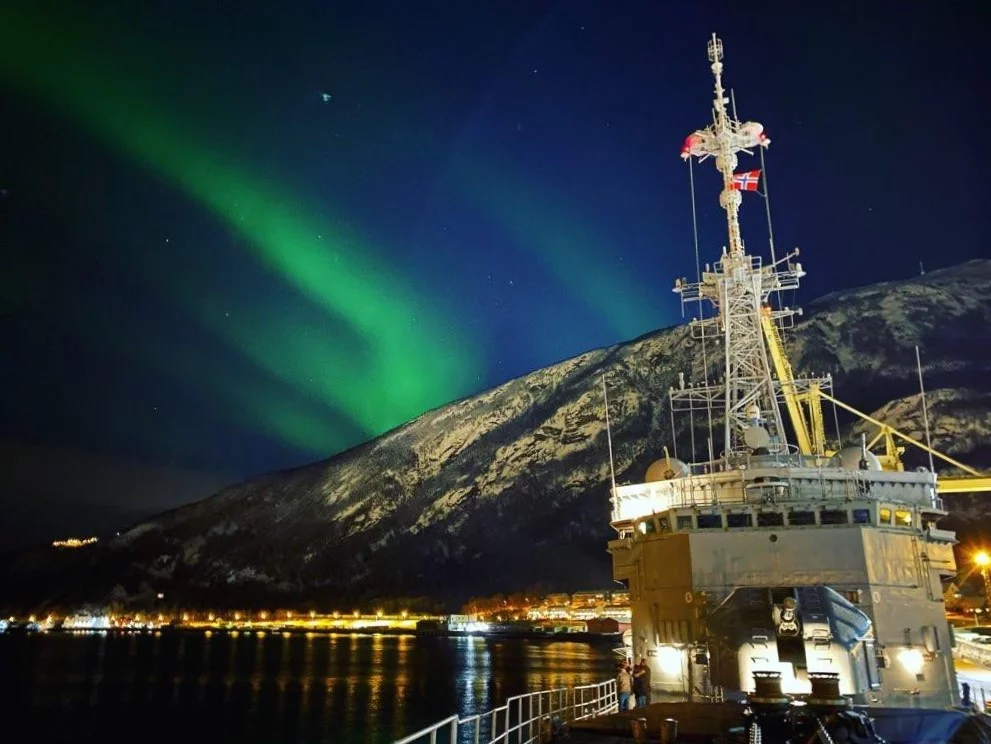 La frégate La Motte-Picquet en escale à Akureyri (Islande)