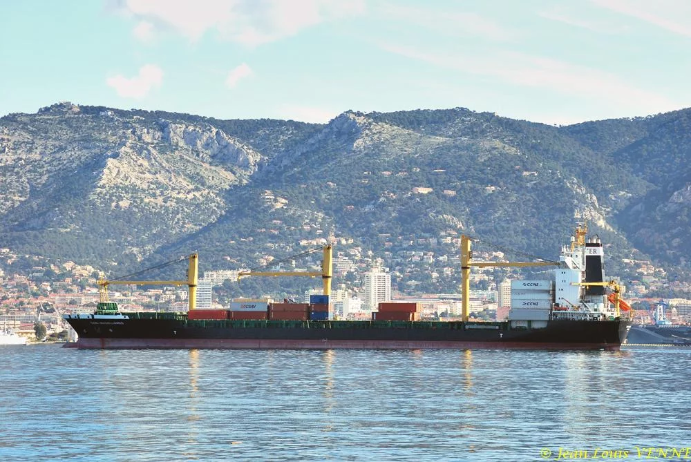 Arrivée à Toulon du porte-conteneurs Magallanes