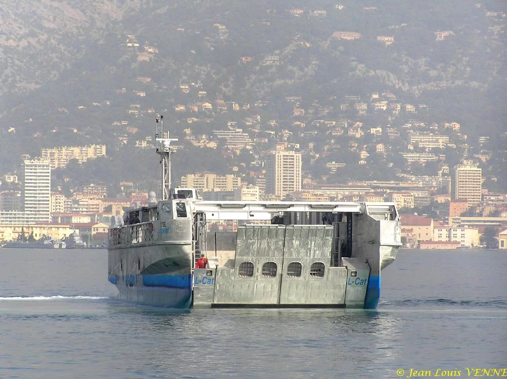 Le nouveau catamaran de débarquement de la CNIM