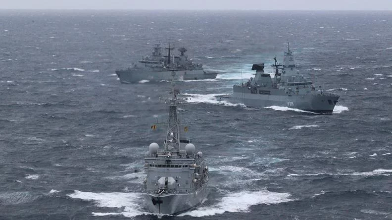 La frégate Latouche-Tréville et 2 frégate allemandes