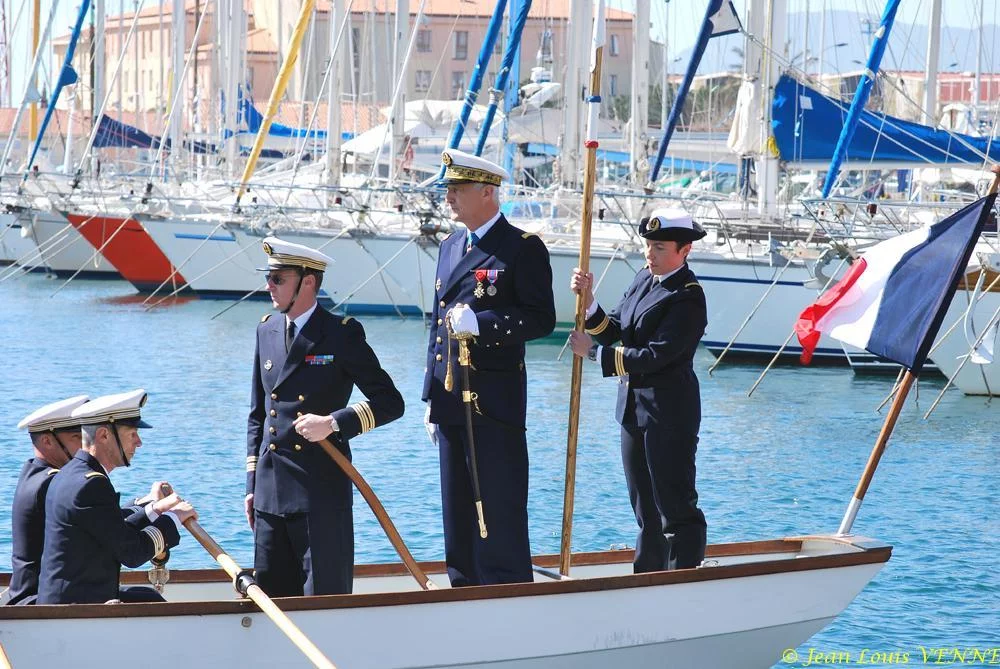 L'amiral Tandonnet sur la baleinière traditionnelle