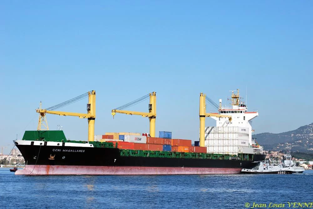 Arrivée à Toulon du porte-conteneurs Magallanes