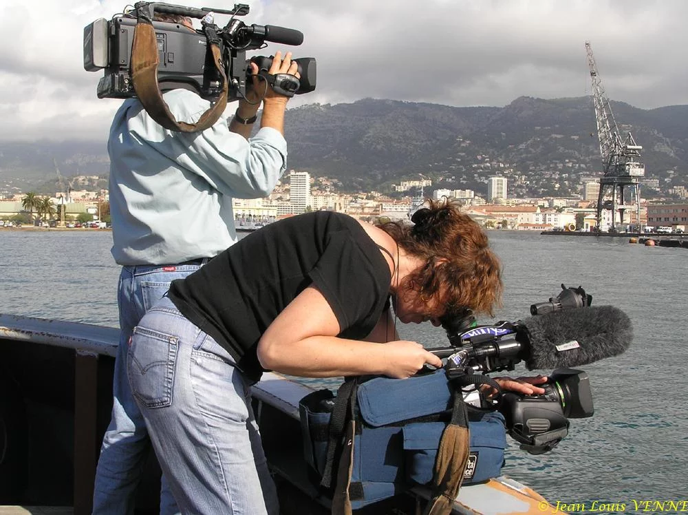Les équipes de télévision en plein tournage