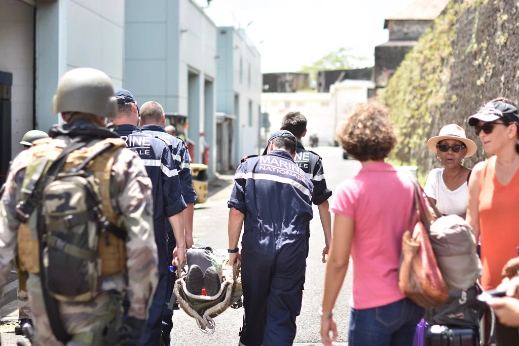 L'équipage de la frégate Germinal s'entraîne à l'évacuation de ressortissants