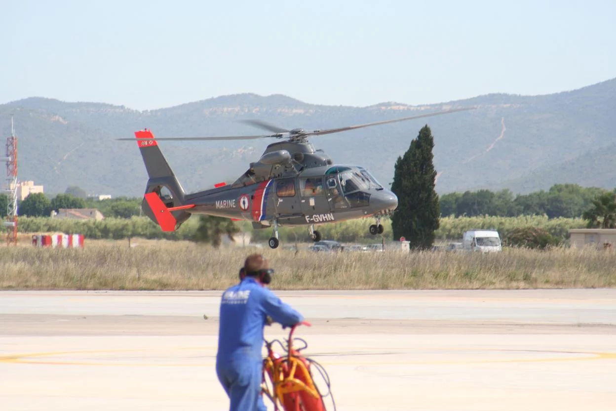Les 4 hélicoptères se posent